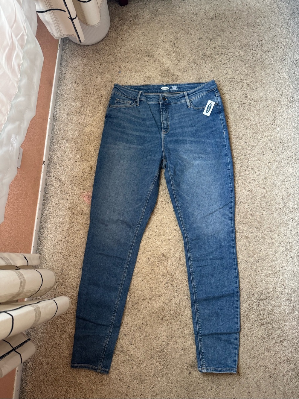 Old Navy Women’s Medium Blue Skinny Jeans